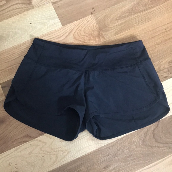 lululemon athletica Pants - Lululemon Speed Short 2.5 size 4